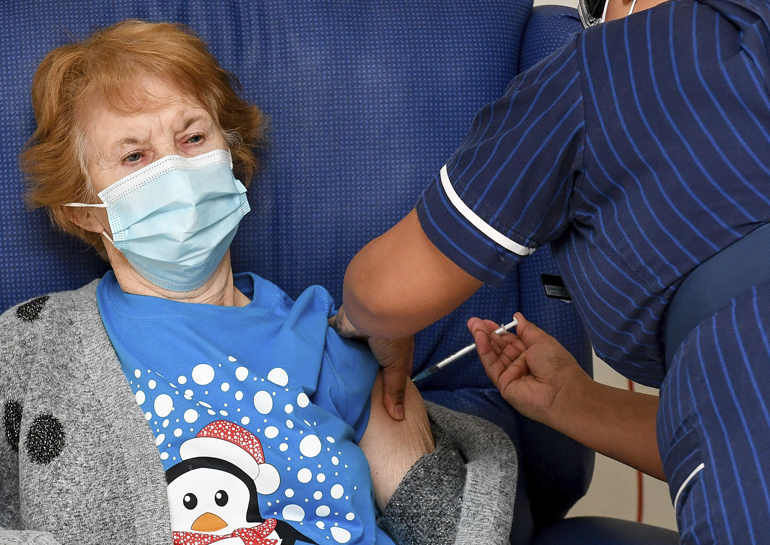 Photos: United Kingdom gives first doses of COVID-19 vaccine