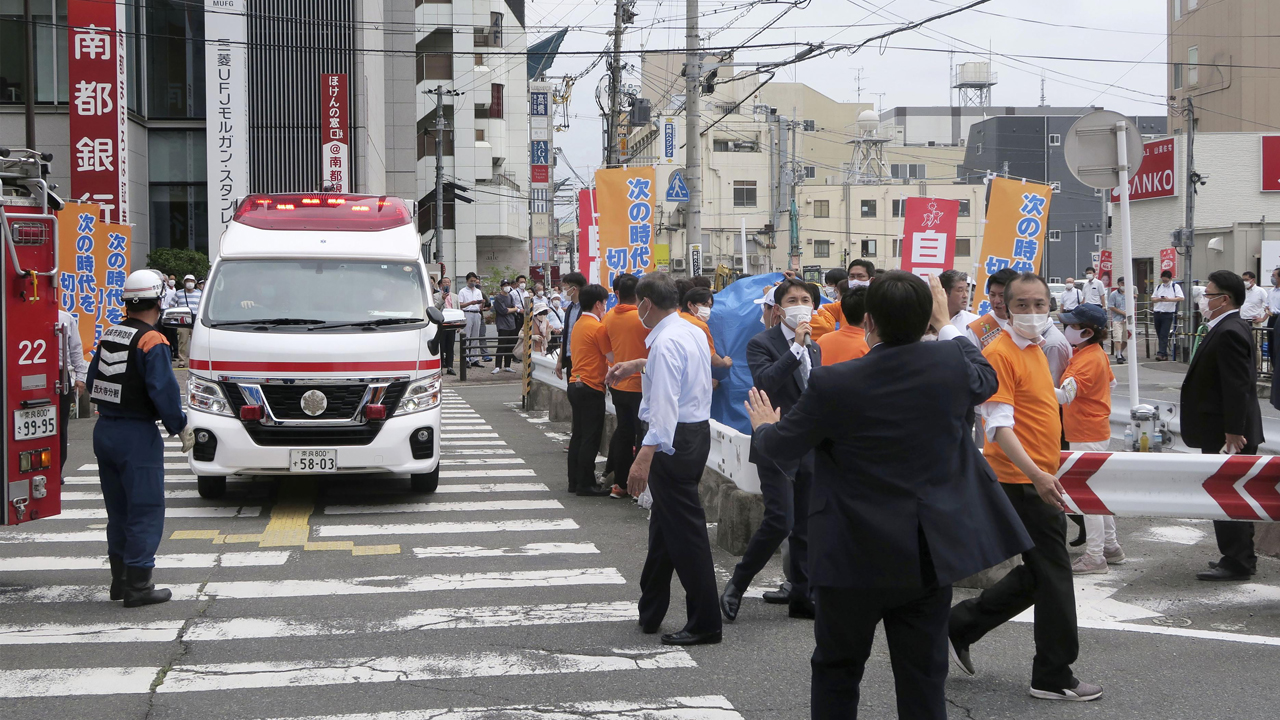 Photos: Shinzo Abe, former Japanese prime minister, shot during campaign speech