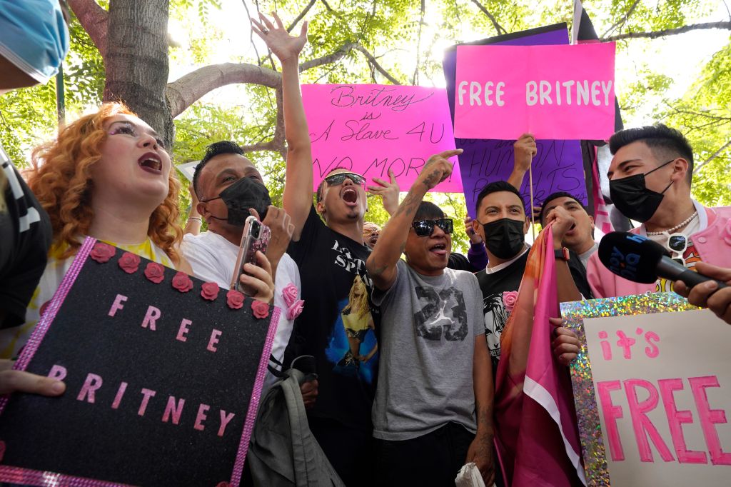 Photos: Britney Spears fans rally outside courthouse during conservatorship hearing