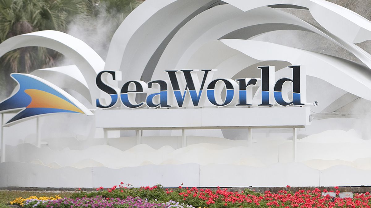SeaWorld to require visitors, pass holders to register before visiting parks