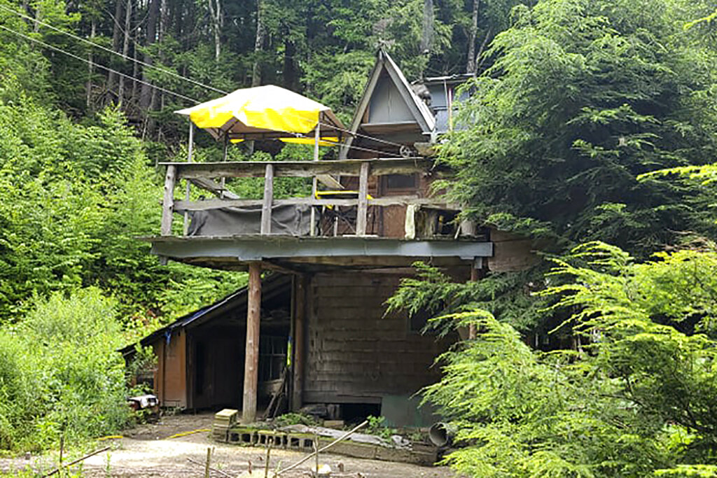 "River Dave's" cabin