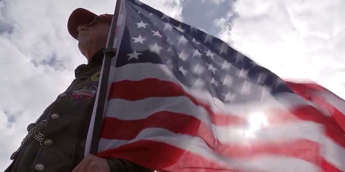 Dozens show up to make sure homeless veteran gets proper burial