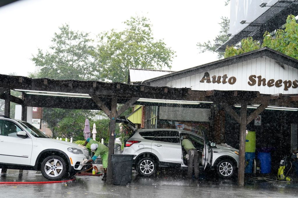 Photos: Fred drenches Florida, US Southeast