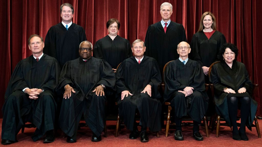 Supreme Court overturns Roe v. Wade