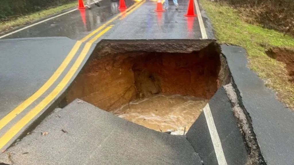 Collapsed road:
