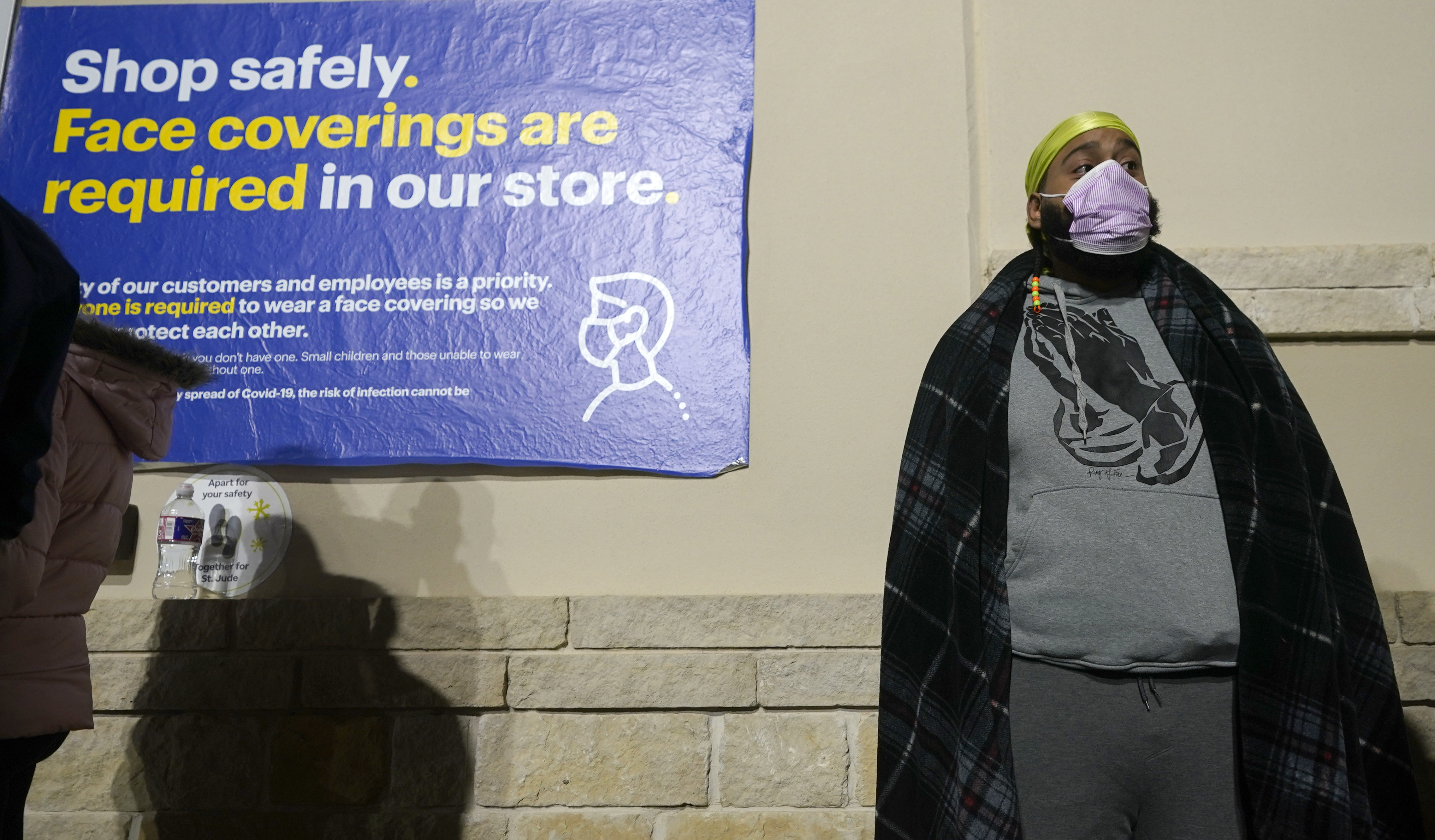 Photos: Black Friday shoppers hit stores for holiday deals amid coronavirus pandemic