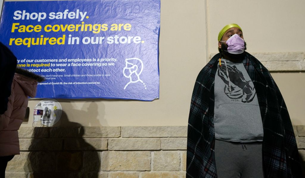 Photos: Black Friday shoppers hit stores for holiday deals amid coronavirus pandemic