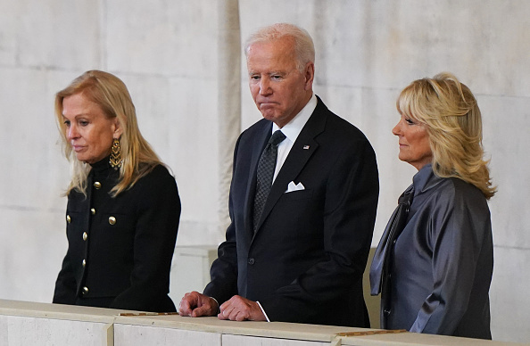 Bidens pay respects to Queen Elizabeth II