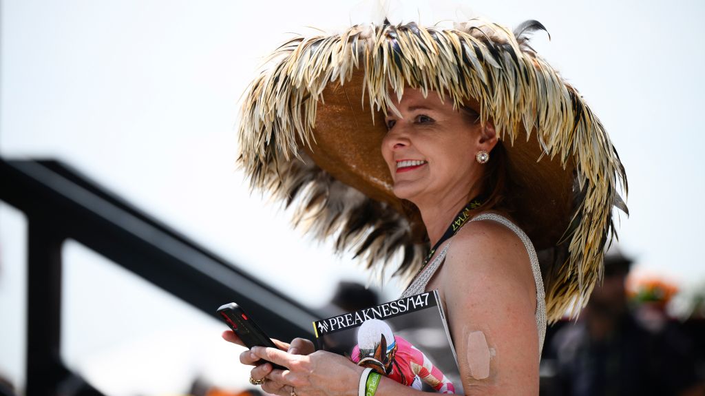 Preakness hats turn heads