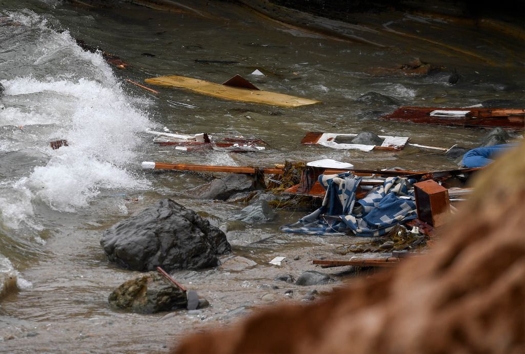 Photos: 4 dead after boat capsizes off San Diego in suspected human smuggling incident