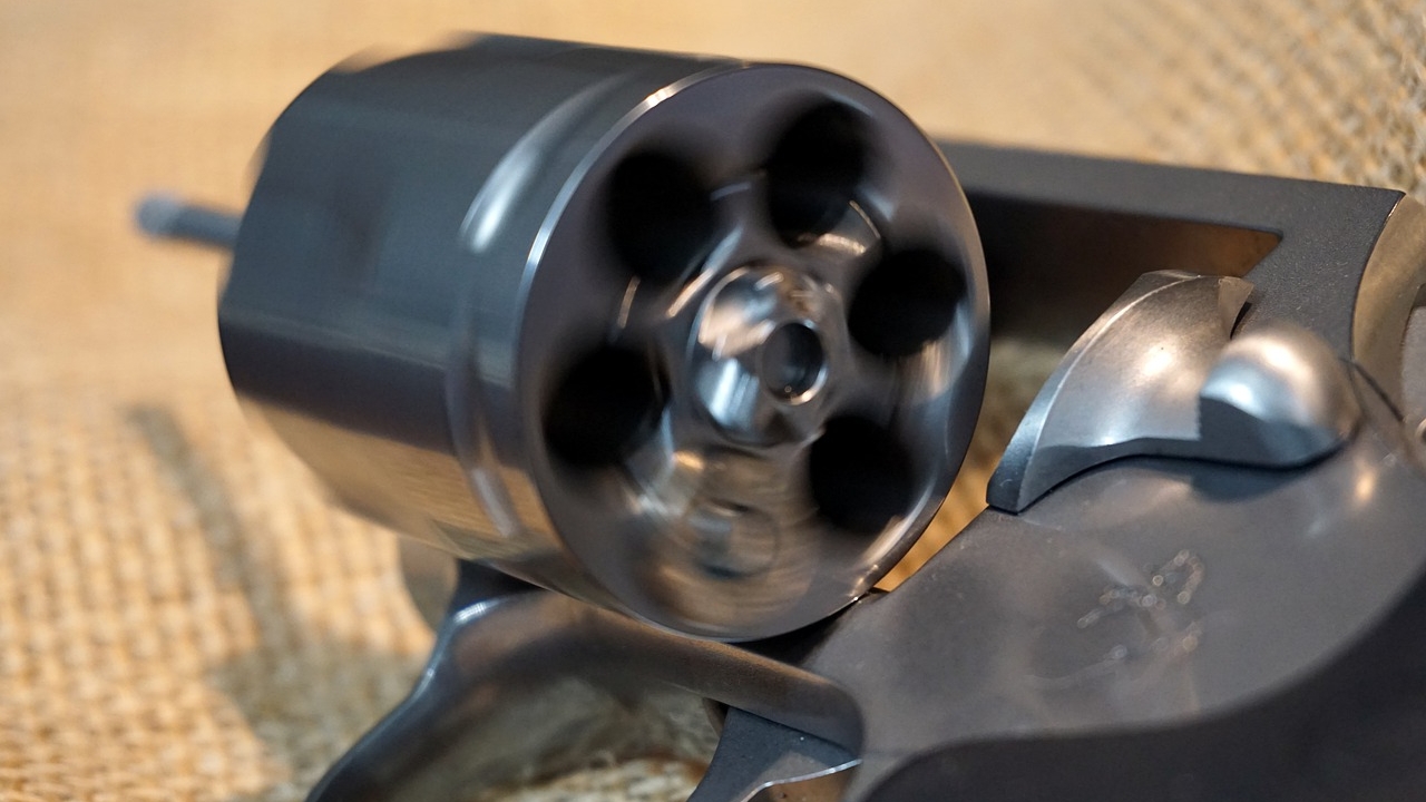 Georgia man arrested after pistol whipping mother, officials say