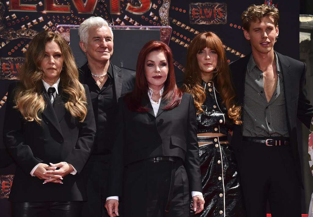 Presley family hand and footprint ceremony