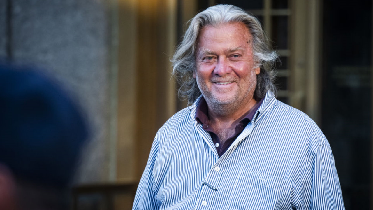 Trump pardons include former campaign adviser Steve Bannon