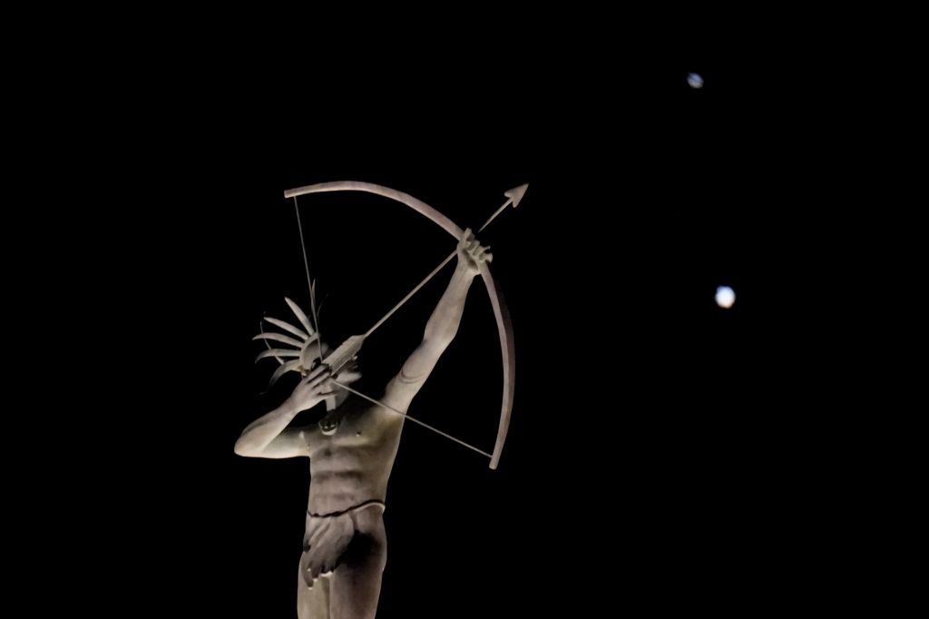 Photos: 'Christmas star' appears to shine in night sky as Saturn, Jupiter converge