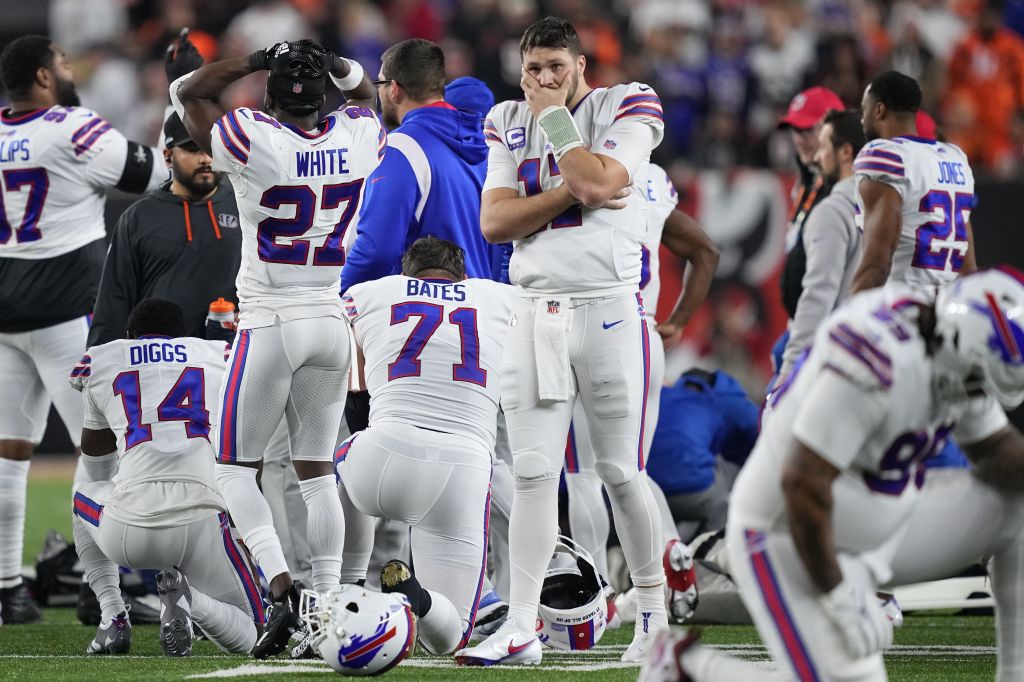 Buffalo Bills safety Damar Hamlin collapses, receives CPR on field