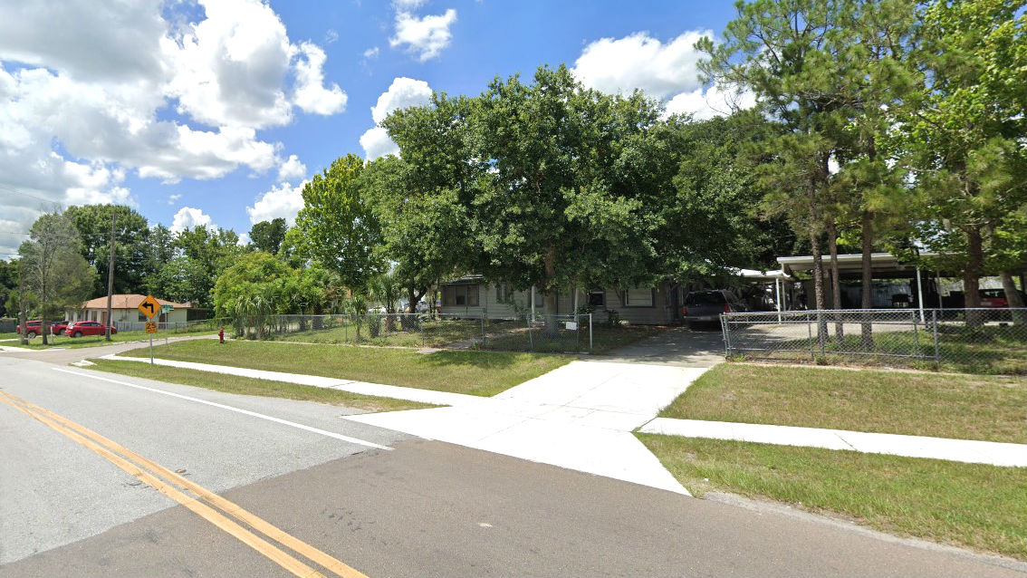 Florida teens run over librarian
