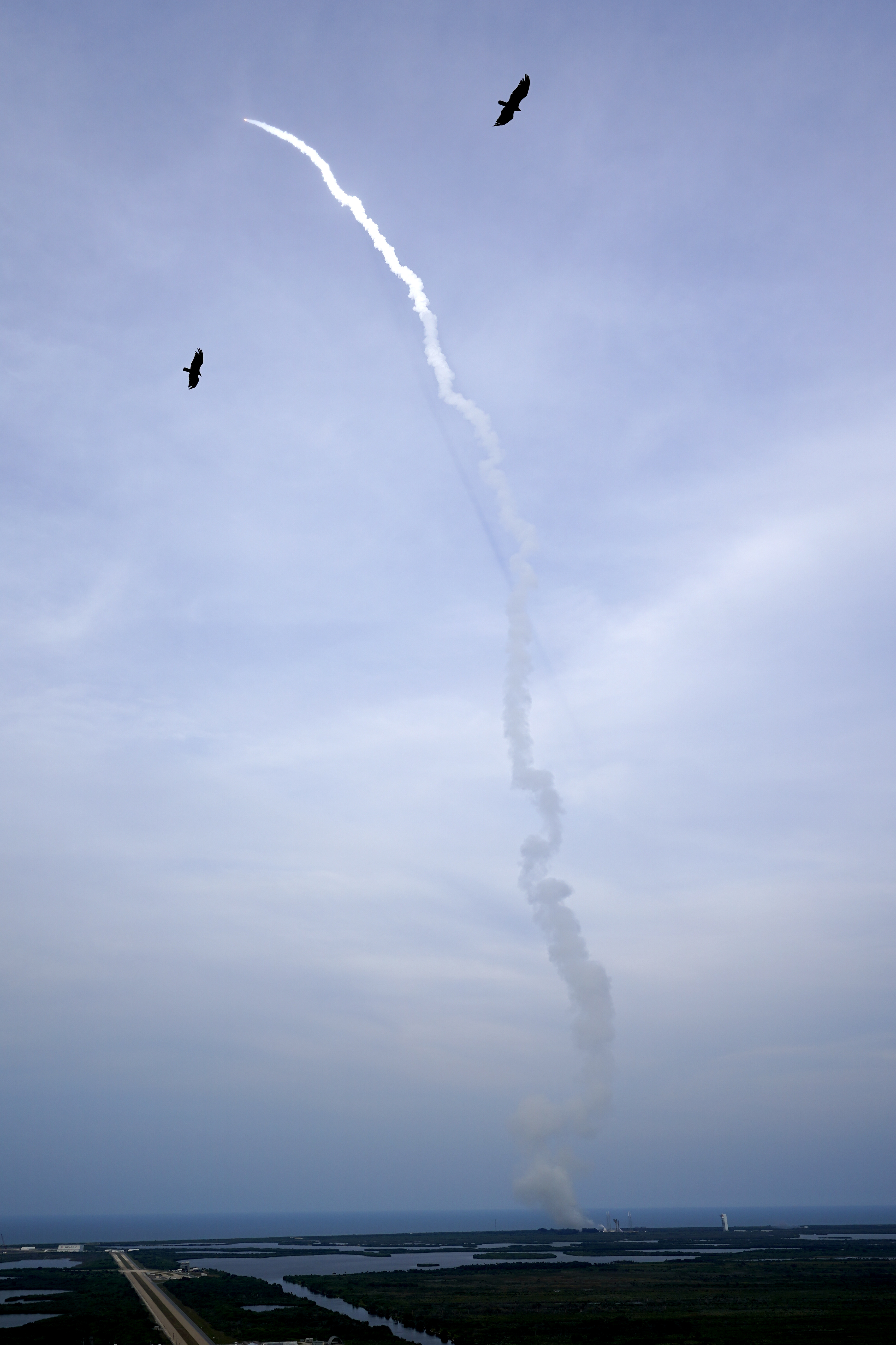 Photos: Boeing Starliner capsule lifts off for test flight to International Space Station