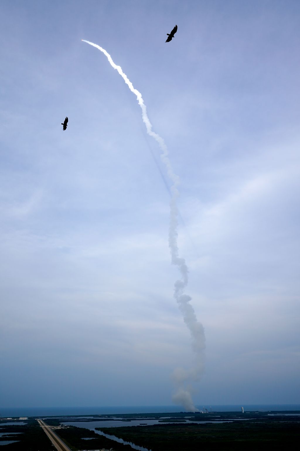 Photos: Boeing Starliner capsule lifts off for test flight to International Space Station