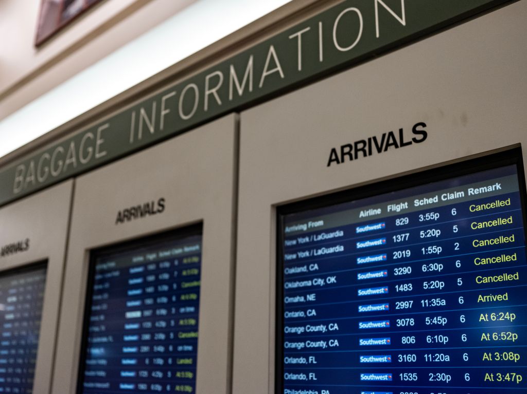 Passengers stranded, bags pile up as Southwest cancels flights