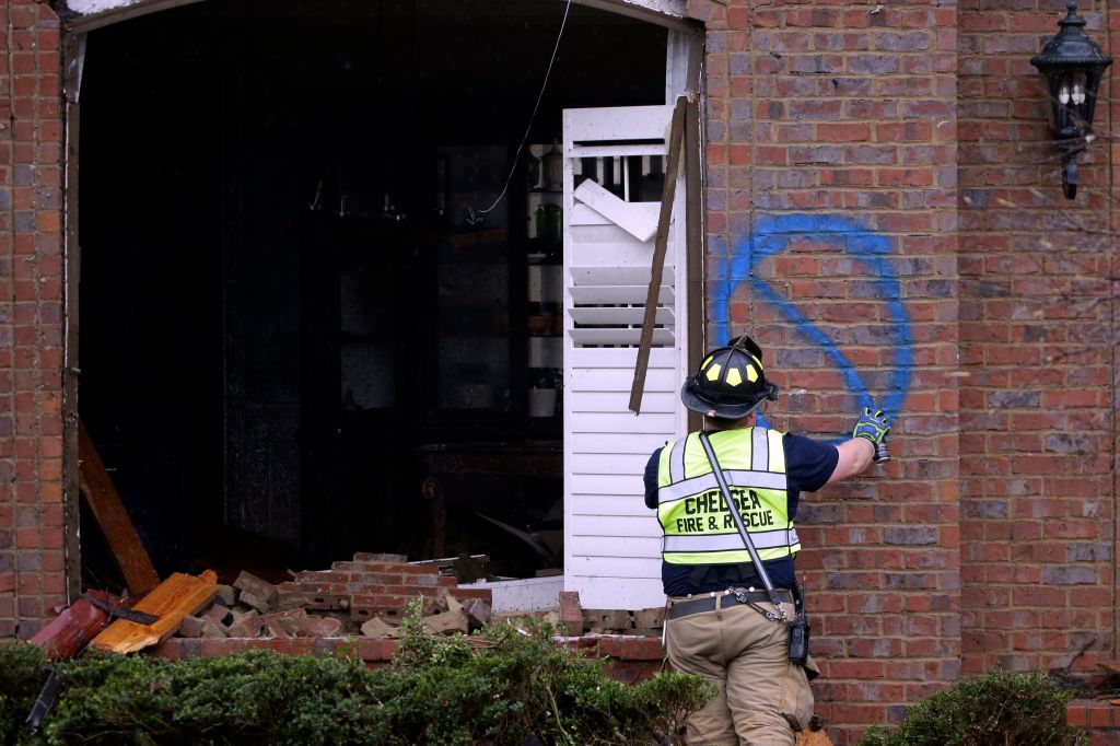 Photos: Deadly tornadoes, storms sweep through Deep South