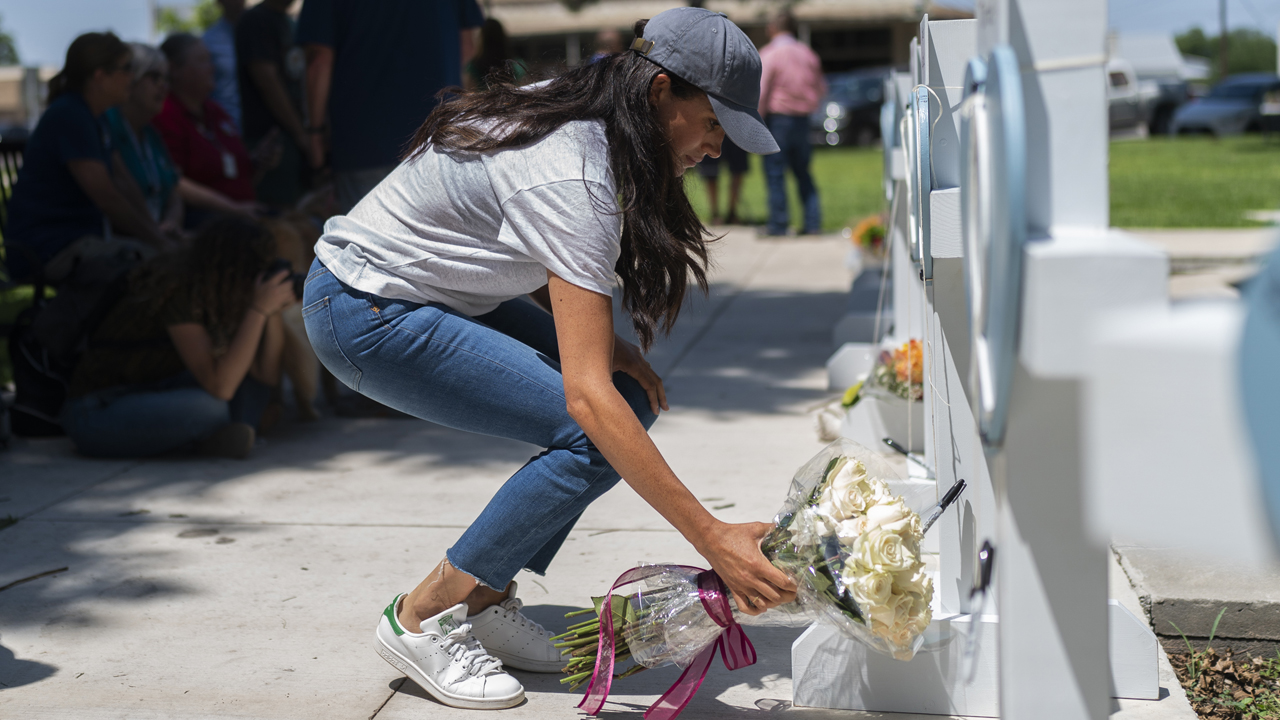 Photos: Meghan Markle, Uvalde residents pay tribute to Texas shooting victims