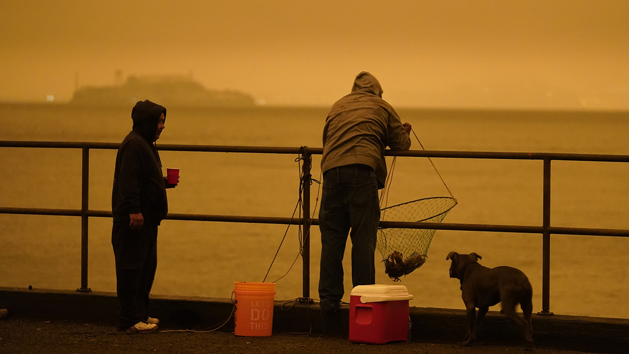 Smoke from wildfires turn skies orange over San Francisco, Bay Area