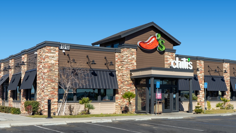 Employee at Arkansas Chili's shot by customer