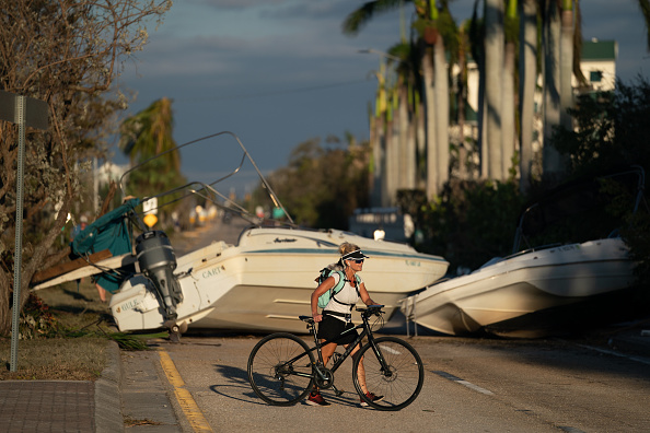 Floridians begin assessing catastrophic Hurricane Ian damage
