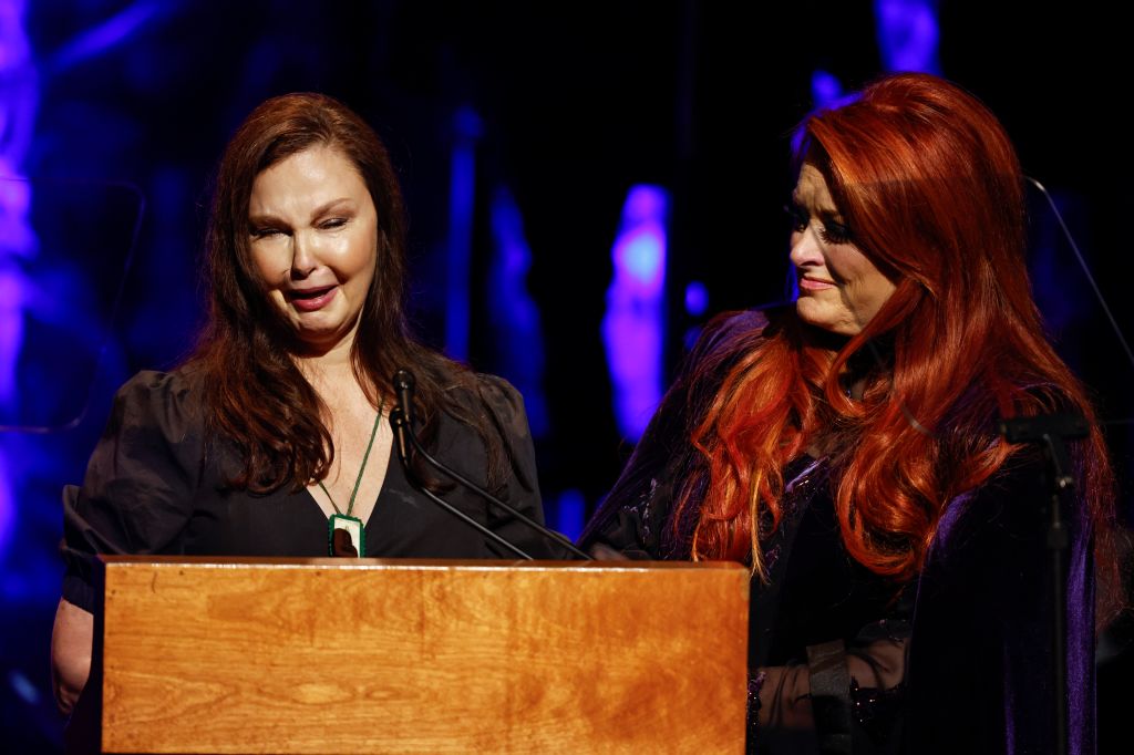 Photos: The Judds, Ray Charles join Country Music Hall of Fame