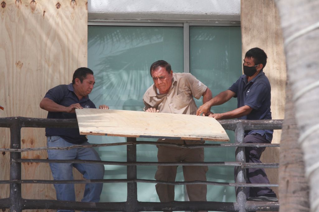 Photos: Hurricane Zeta makes landfall along Mexico's Yucatan Peninsula