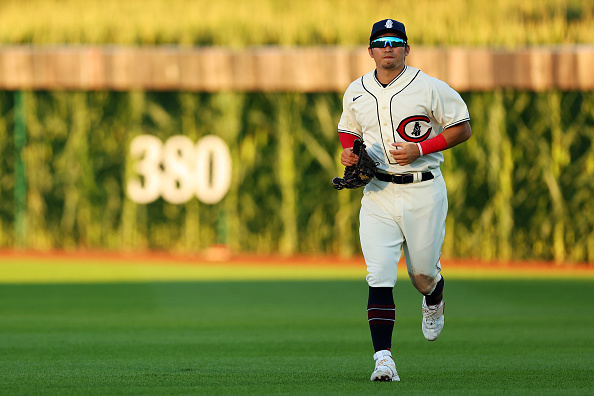Photos: Cubs beat Reds in second 'Field of Dreams' game