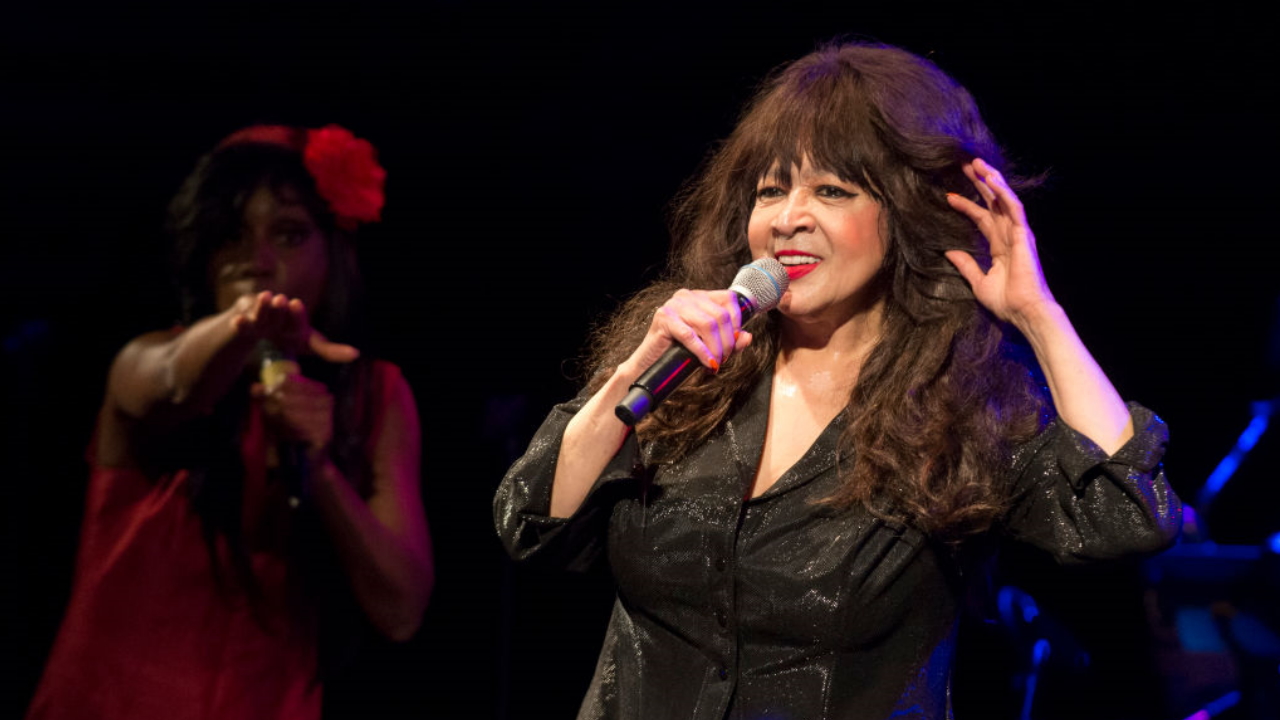Photos: Ronnie Spector through the years