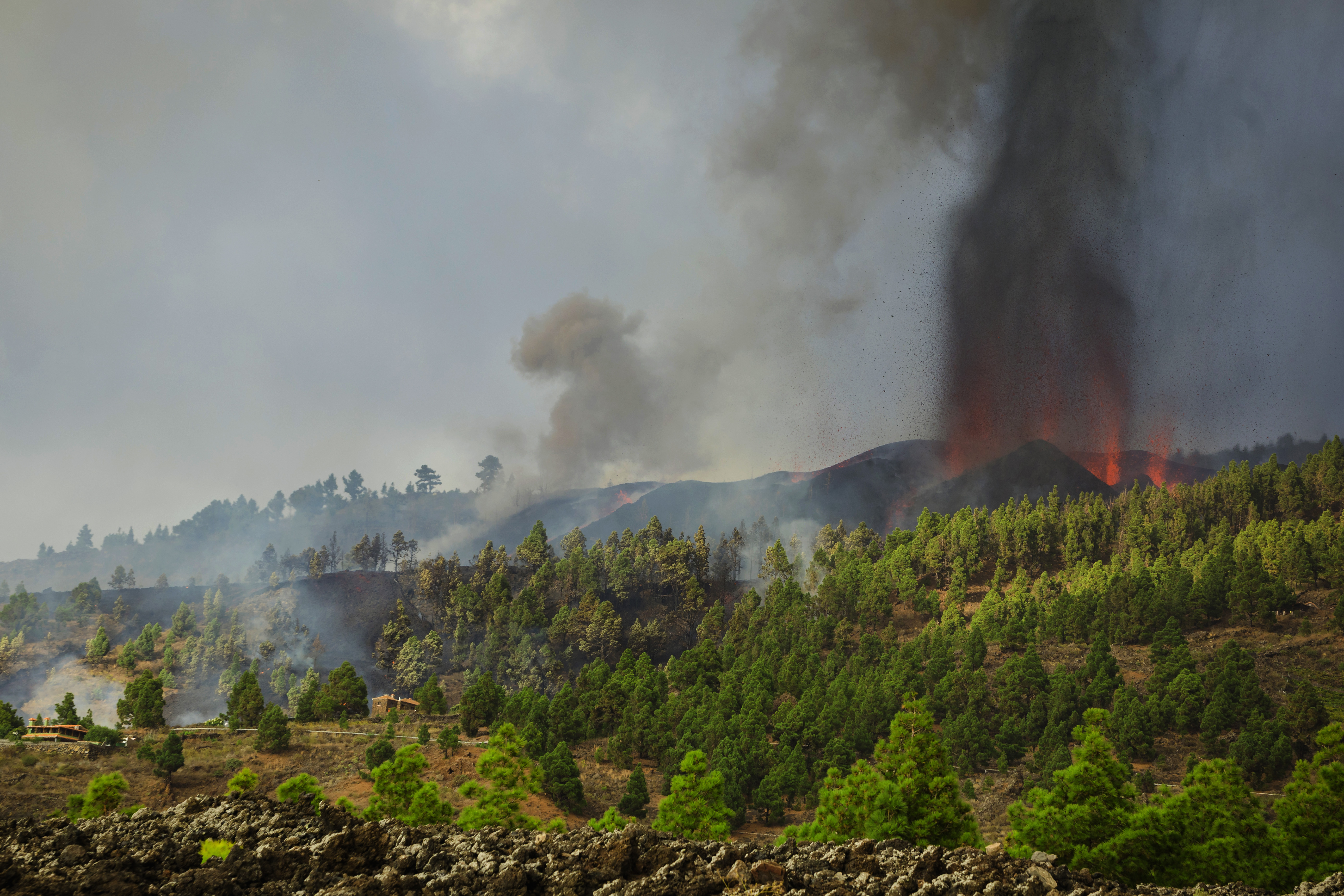 Photos: Volcano on Spain's Canary Islands erupts, sparking mass evacuations