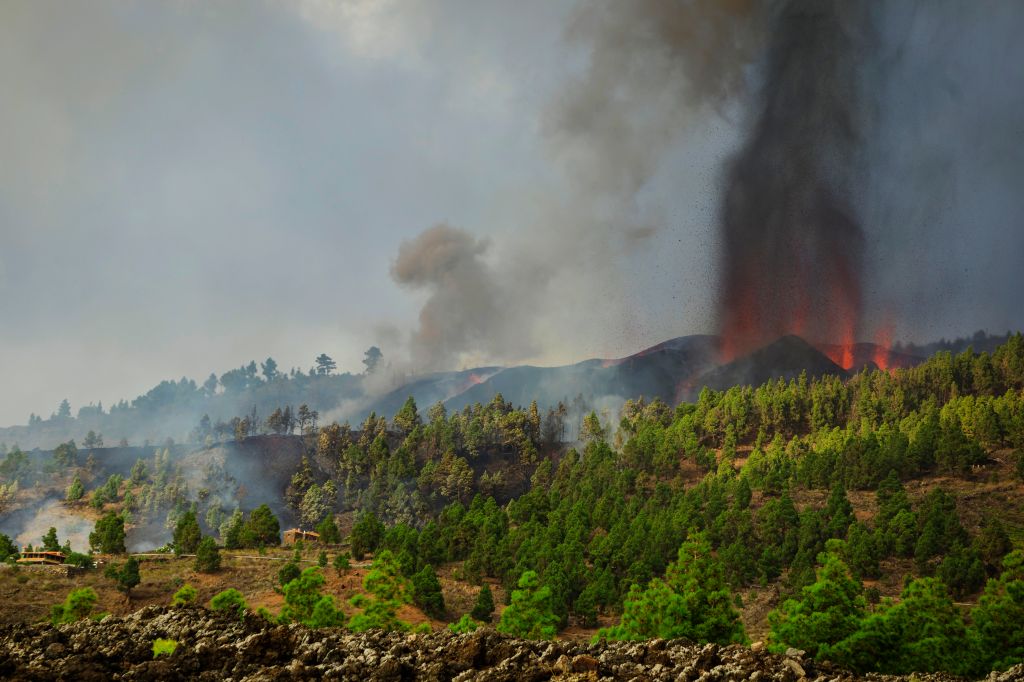 Photos: Volcano on Spain's Canary Islands erupts, sparking mass evacuations