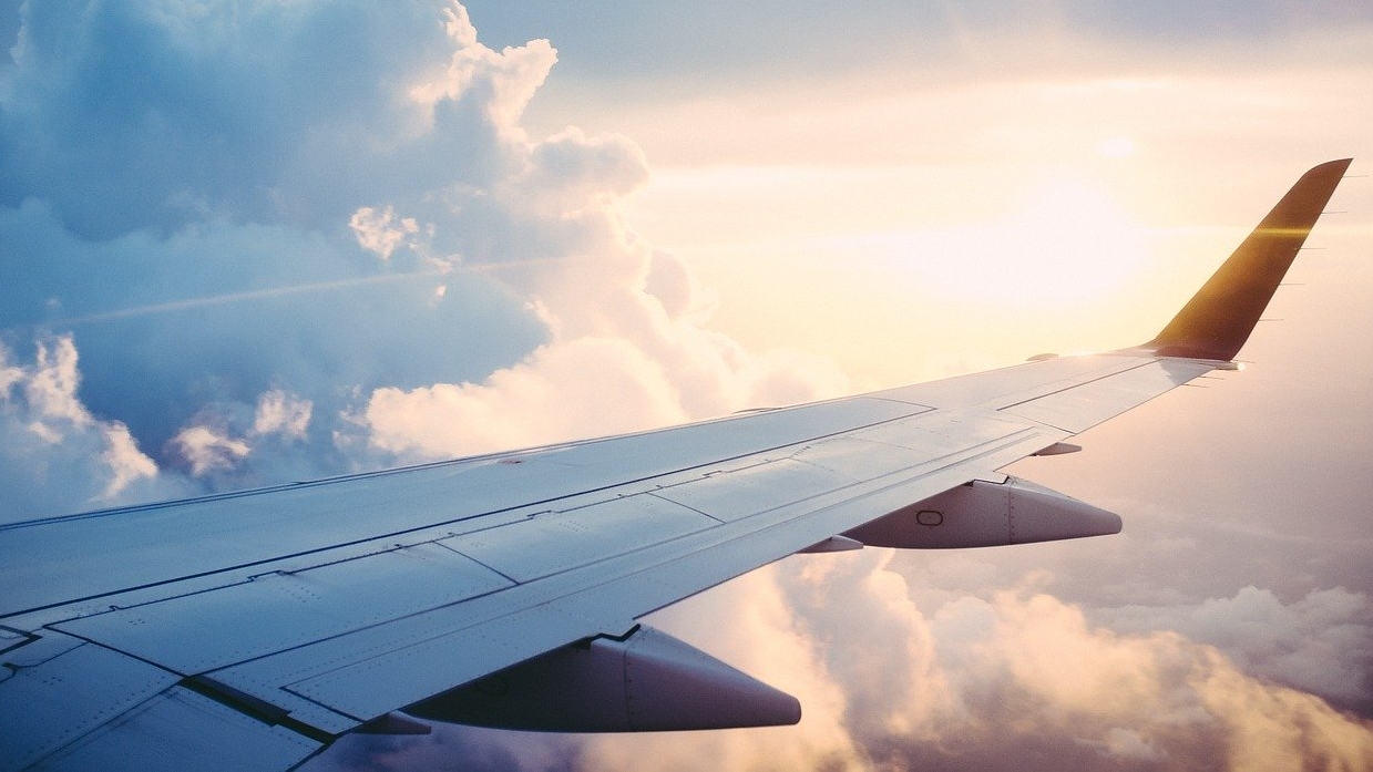 Nurse charters flight to send dying man to see son’s football game