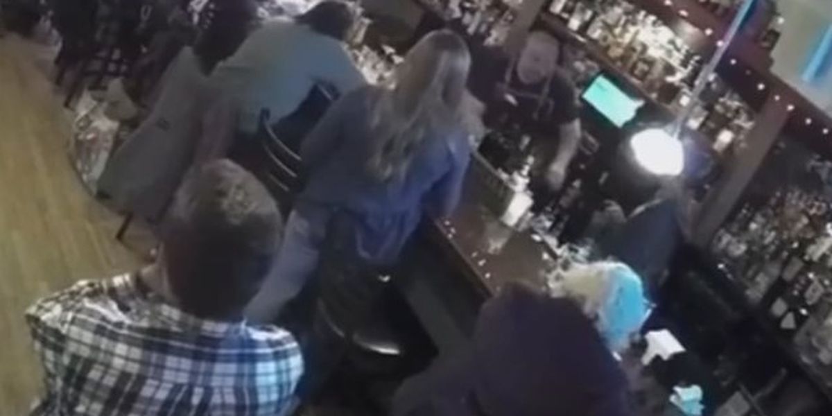 Bartender who learned Heimlich from ‘Baywatch’ saves choking patron