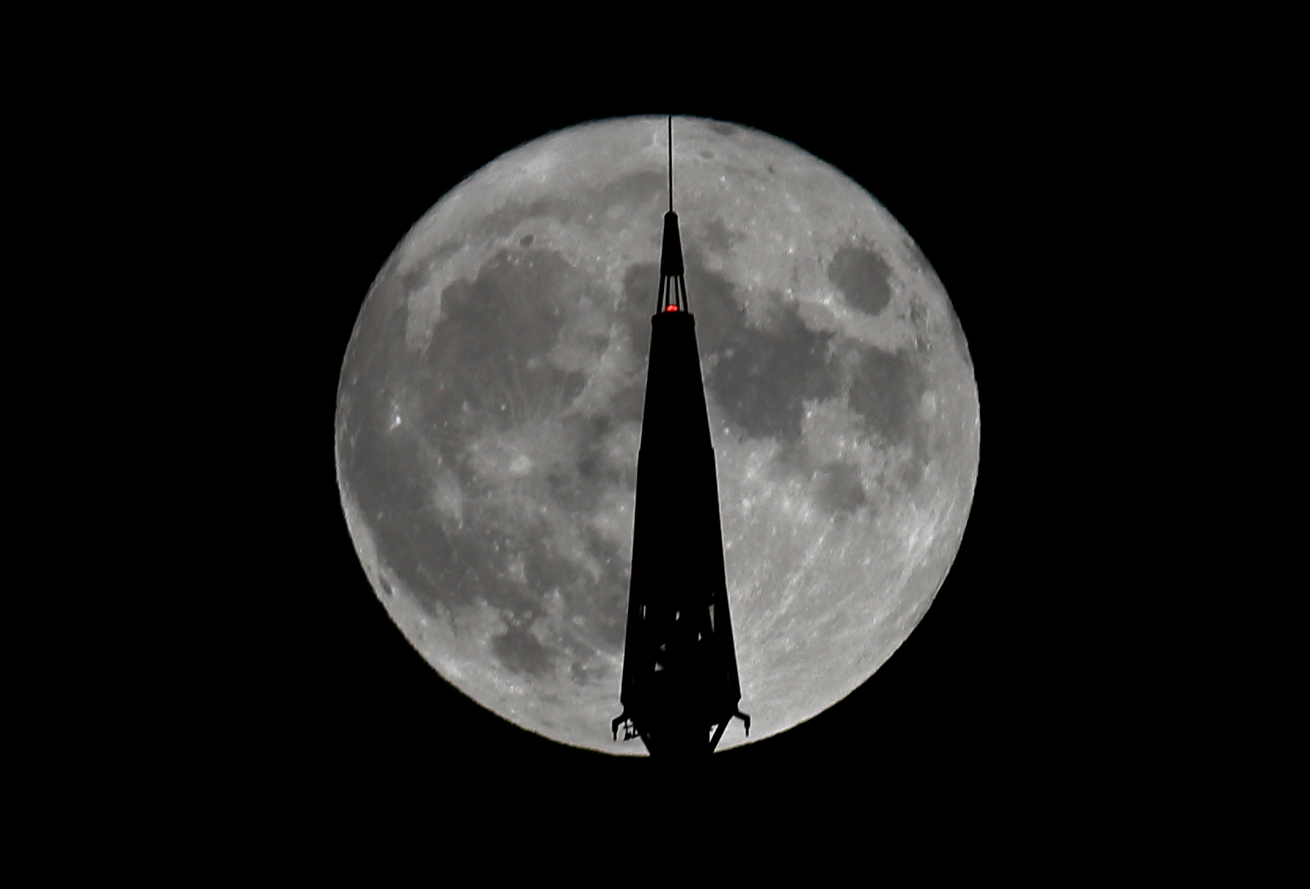 Photos: September 2021 Harvest Moon brightens the night sky