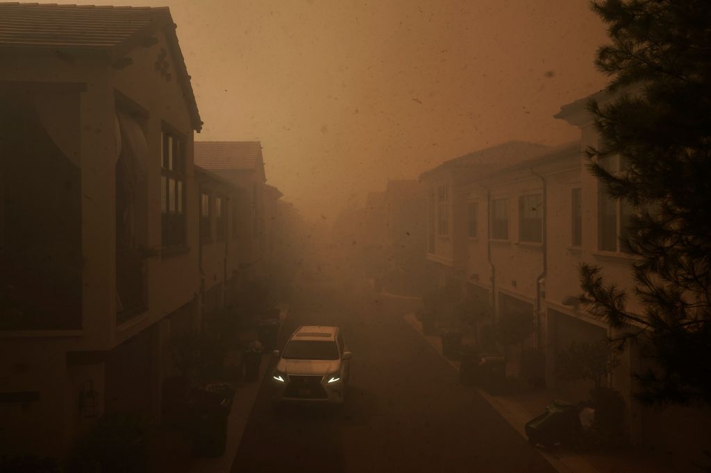 Photos: Silverado Fire in Southern California forces thousands to evacuate