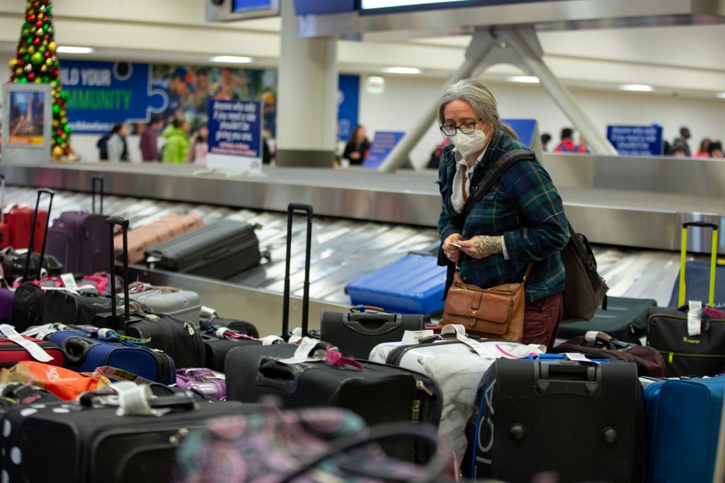 Passengers stranded, bags pile up as Southwest cancels flights