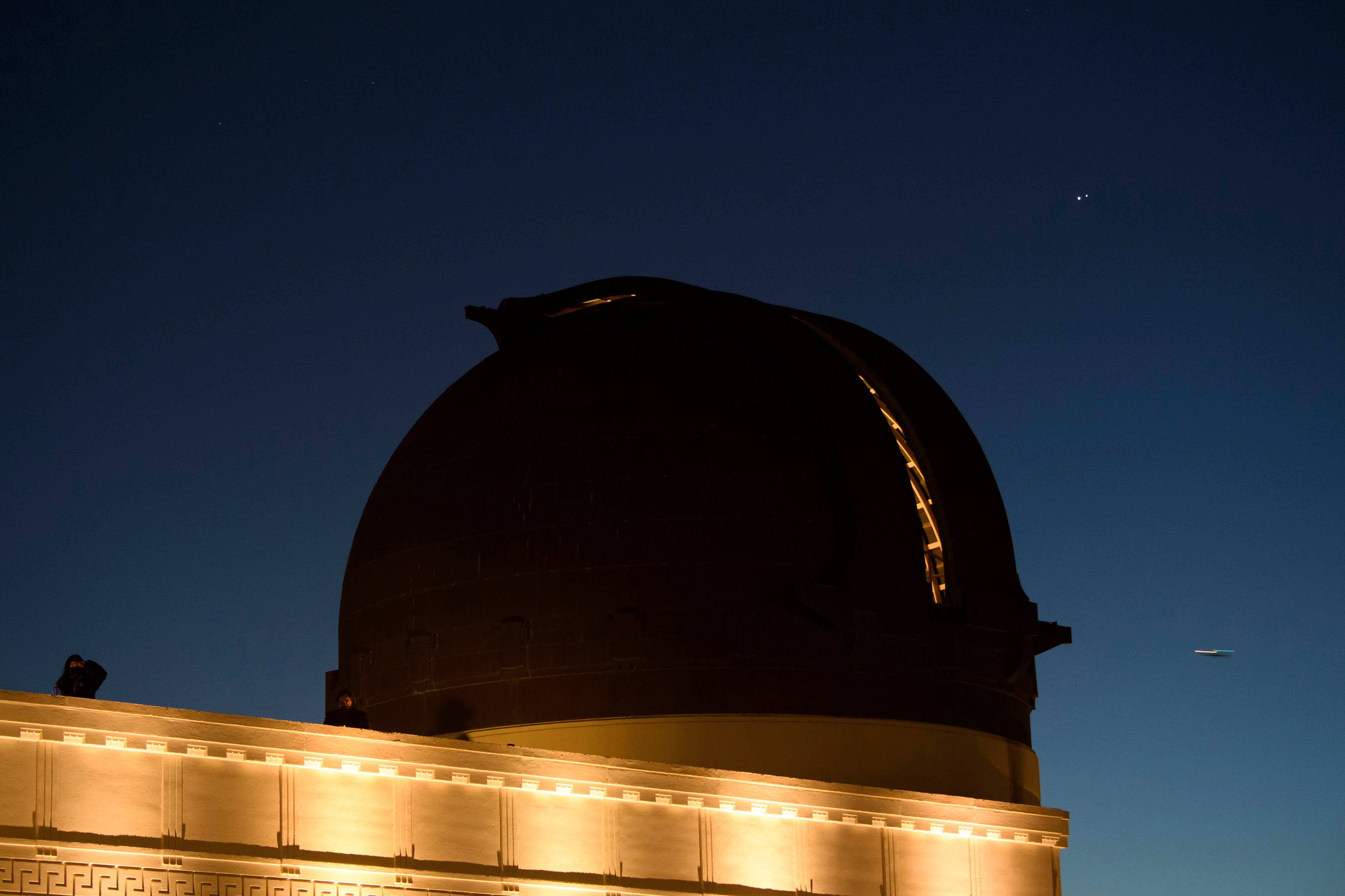 Photos: 'Christmas star' appears to shine in night sky as Saturn, Jupiter converge