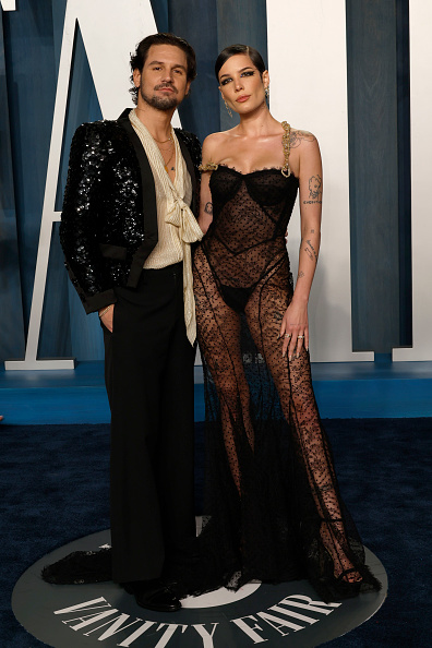 Photos: Vanity Fair Oscar Party 2022 red carpet