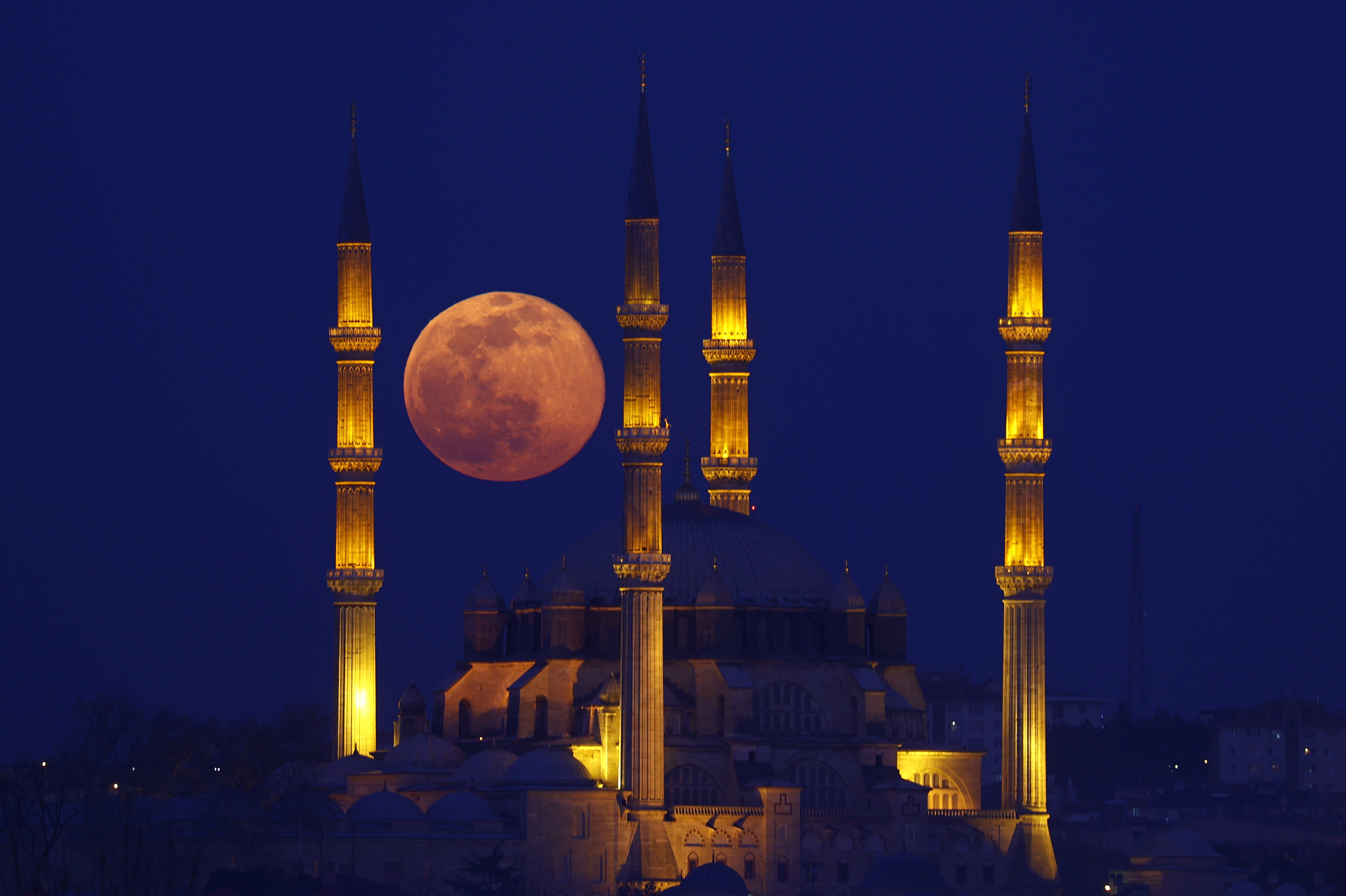 Photos: February 2021 Snow Moon brightens the night sky
