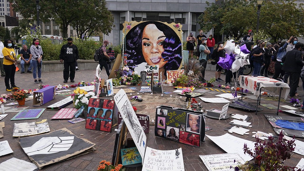 Protests continue after grand jury announces charging decision in Breonna Taylor's death