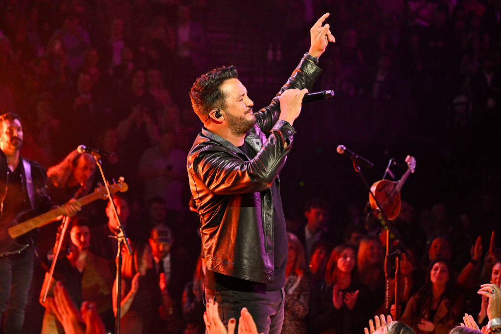 The 57th Annual CMA Awards - Show