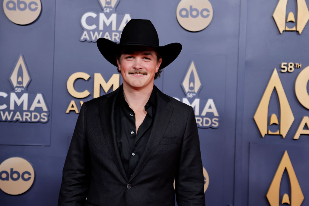 The 58th Annual CMA Awards - Arrivals