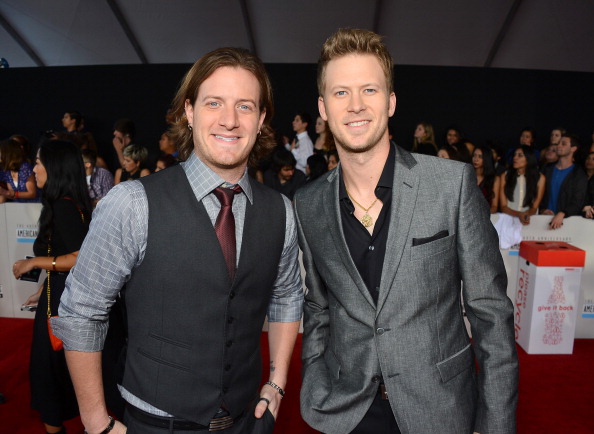 The 40th American Music Awards - Red Carpet