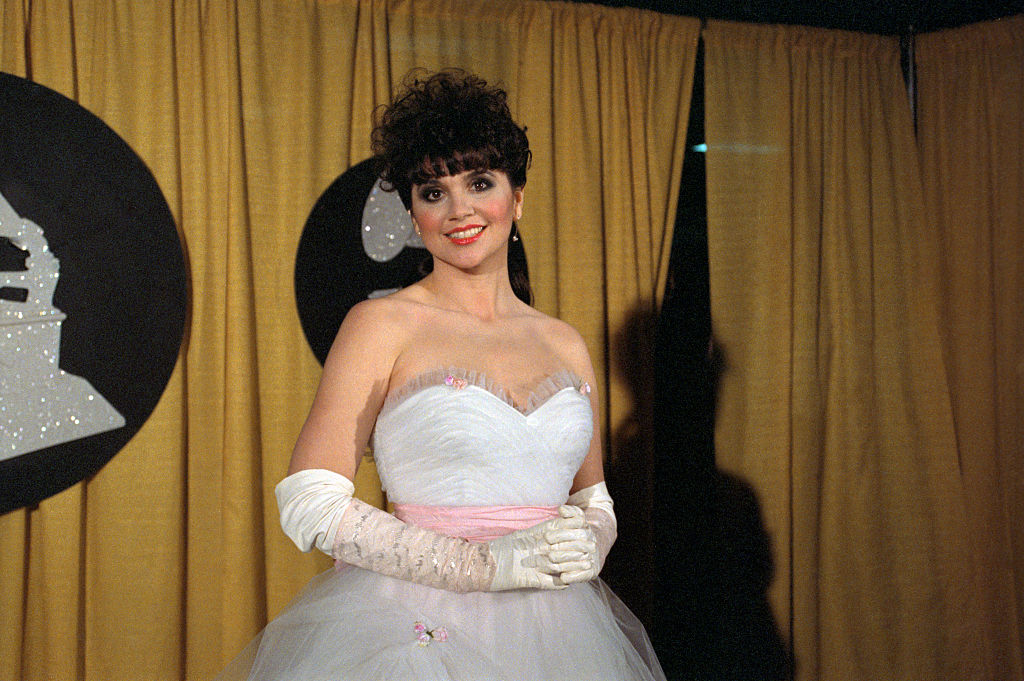 Linda Ronstadt Posing at Grammy Awards