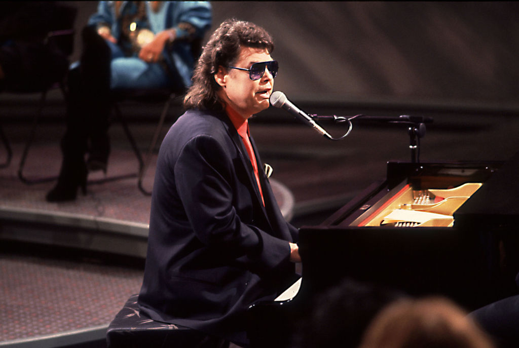 Ronnie Milsap On Stage