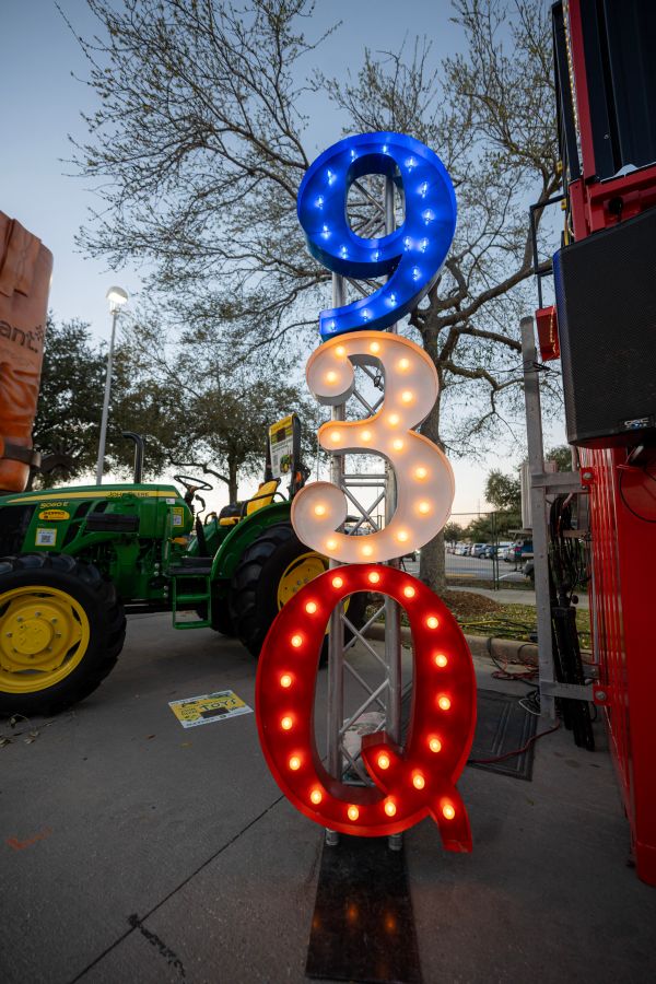 93Q Lights Stack
