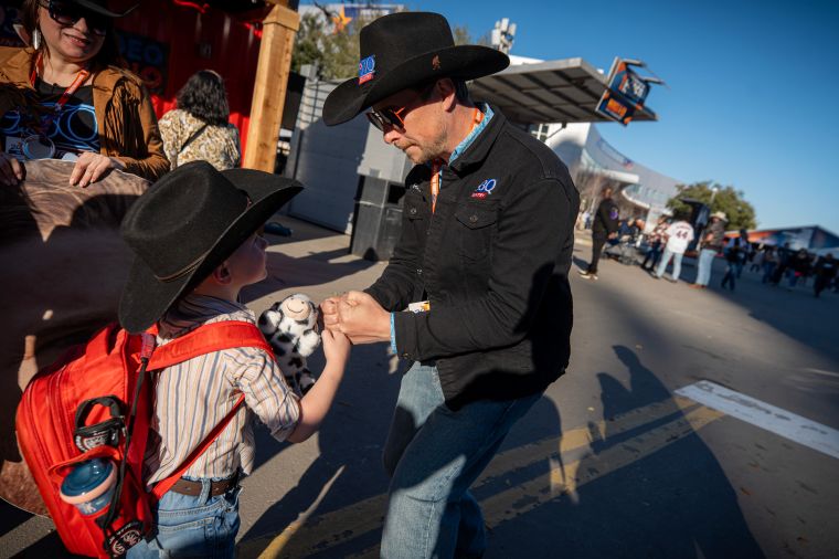 Riggs with a Young Fan